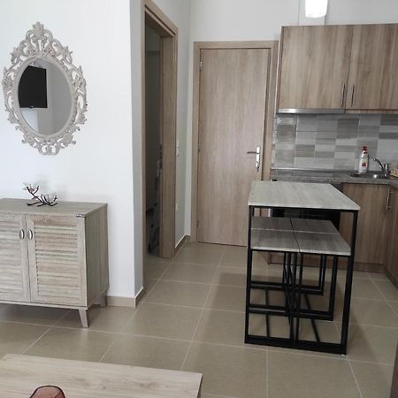 Appartamento Nastazia Néa Péramos Esterno foto